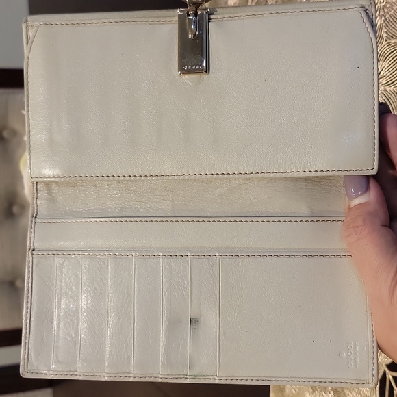 Authentic Gucci Guccisima wallet - Picture 9 of 13